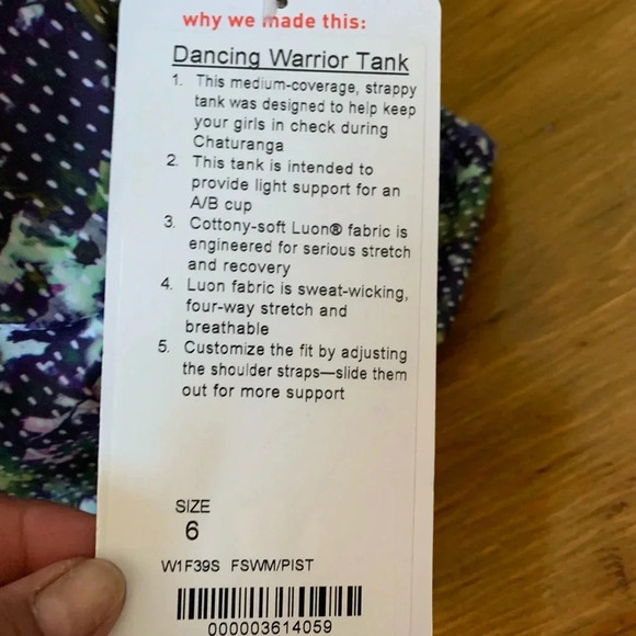 Lululemon dancing warrior tank size 6 - Picture 4 of 5